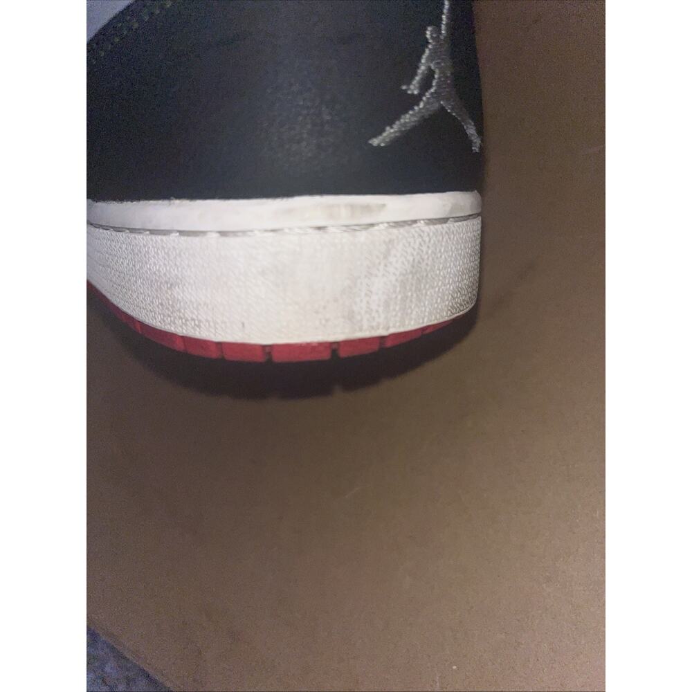Nike Air Jordan 1 Mid Sneakers Men’s 13 Black Cool Grey Red Shoes 554724-004 - Picture 11 of 13